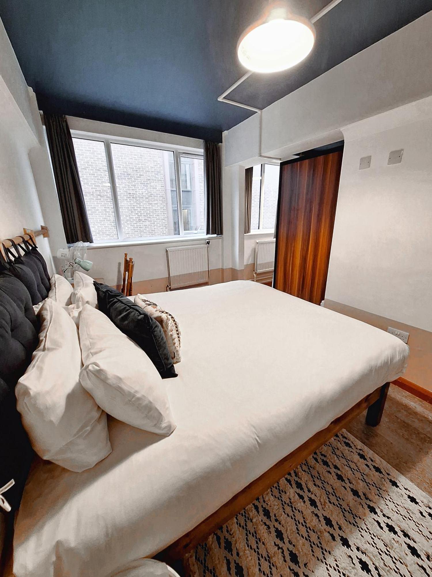 Ph Hostel *